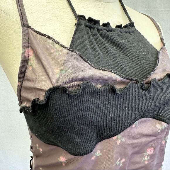 Urban Outfitters Layered Cropped Cami Mesh Floral Print Ribbed Panel Size Medium - Picture 8 of 16